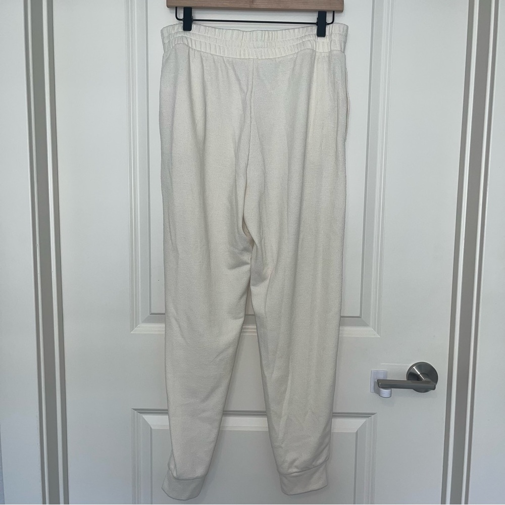 Victoria's Secret Cream Jogger Sweatpants with Elastic Cuffs - Picture 4 of 4